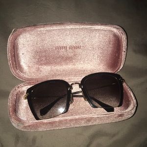 Beautiful miu miu sunglasses